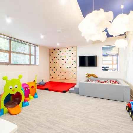 Whiteblue Z Duzym Ogrodkiem - 100 M Od Plazy! Whiteblue Mit Grossem Garten - 100 M Vom Entfernt! Whiteblue S Velkou Zahradou - 100 M Od Plaze! Kołobrzeg